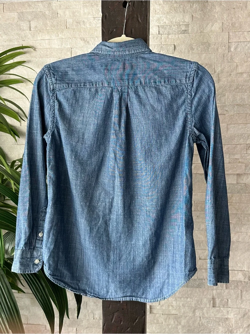 Ralph Lauren Blue Denim Chambray Button-Down Shirt Size M (10-12)